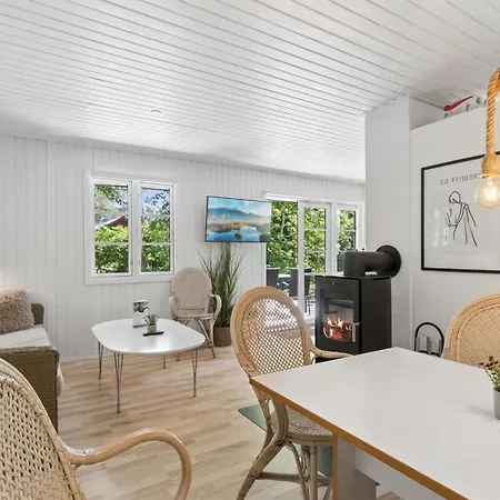 펜션 Blakke - 250m From The Sea By Interhome 넥소