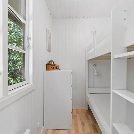 Blakke - 250m From The Sea By Interhome